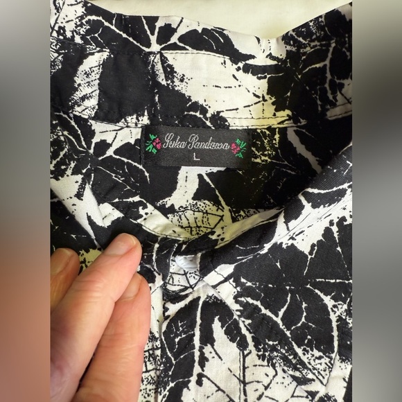 LUKA PANDORA Black and White leaf print Casual Button Down Shirt size L - Picture 9 of 12